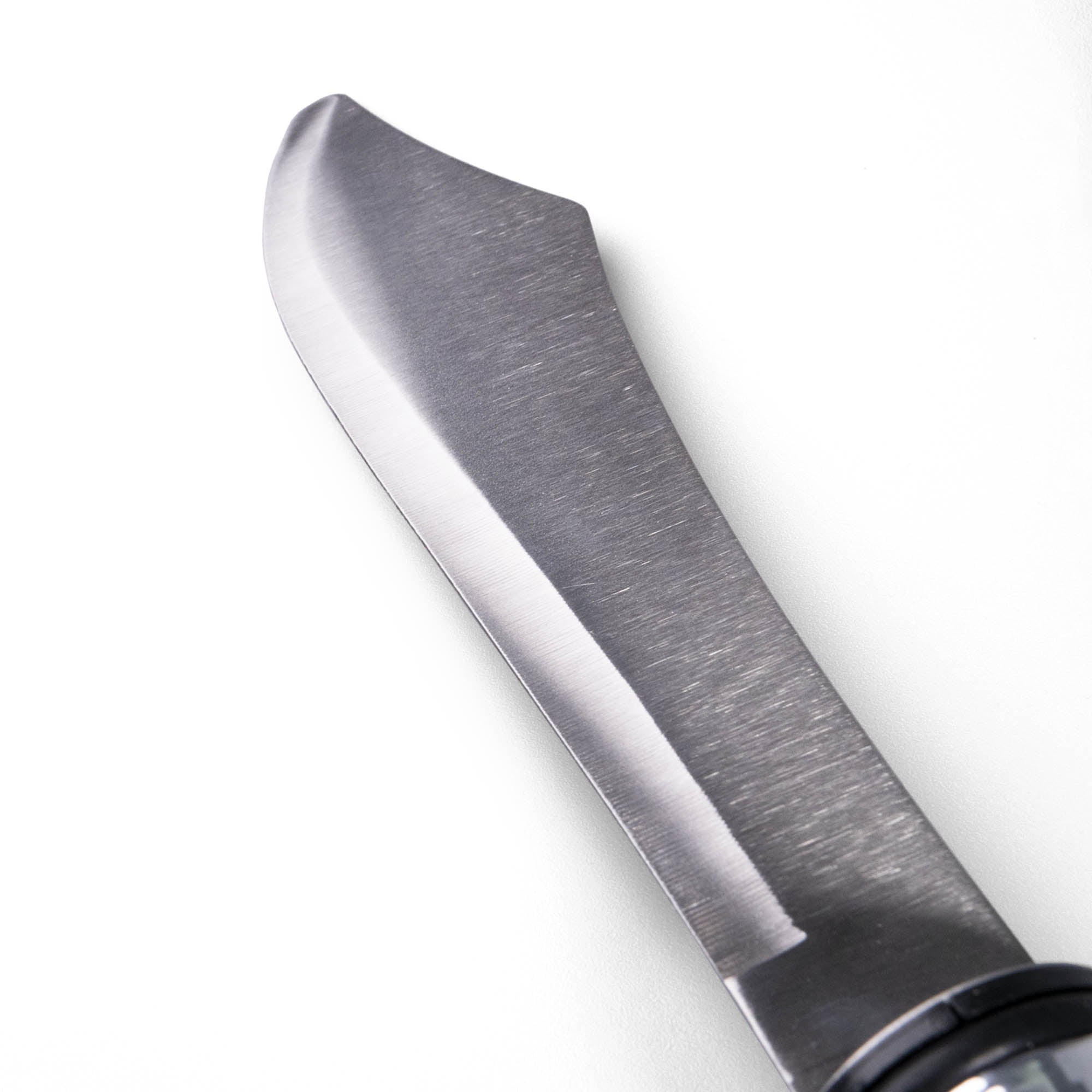 Juggle Dream sabre juggling knife close up of blade