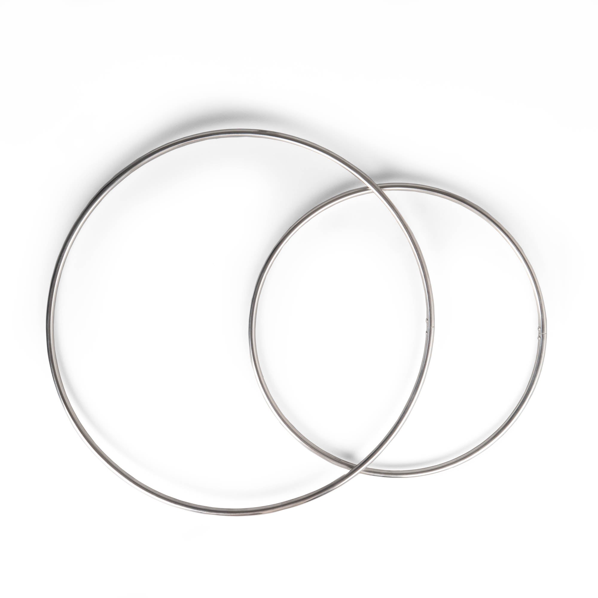 Size comparison between the 65cm and 50cm isolation hoop