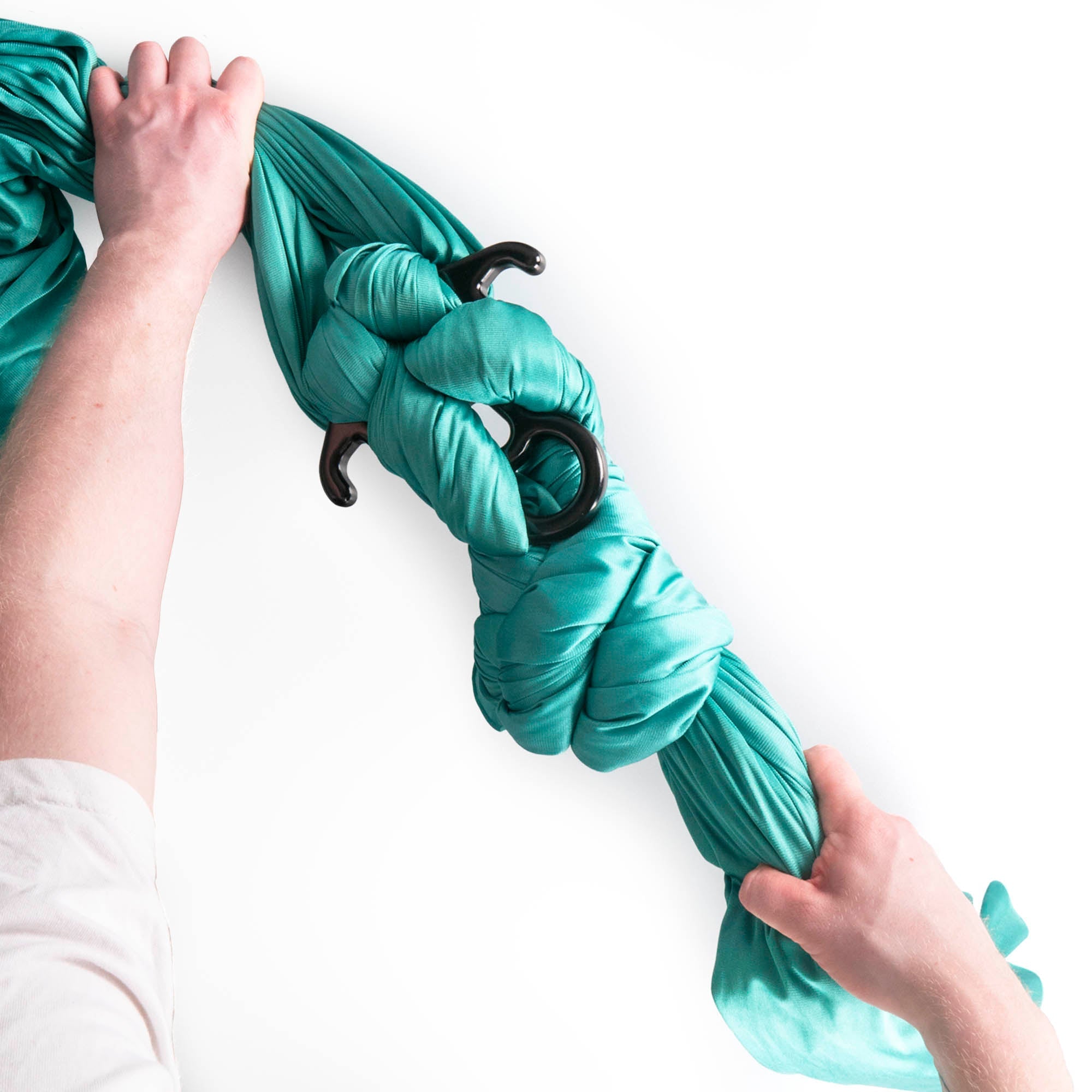 Figure 8 in hand rigged to a sling being tightened